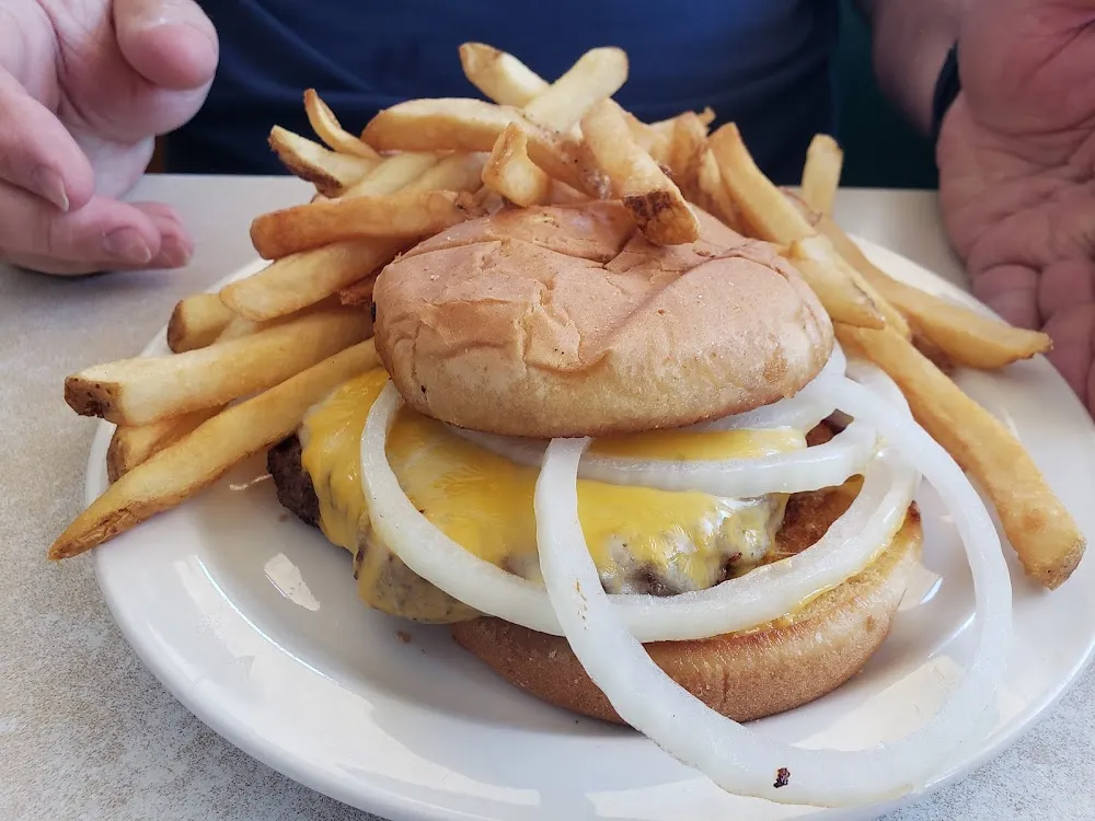 Cheeseburger & Fries