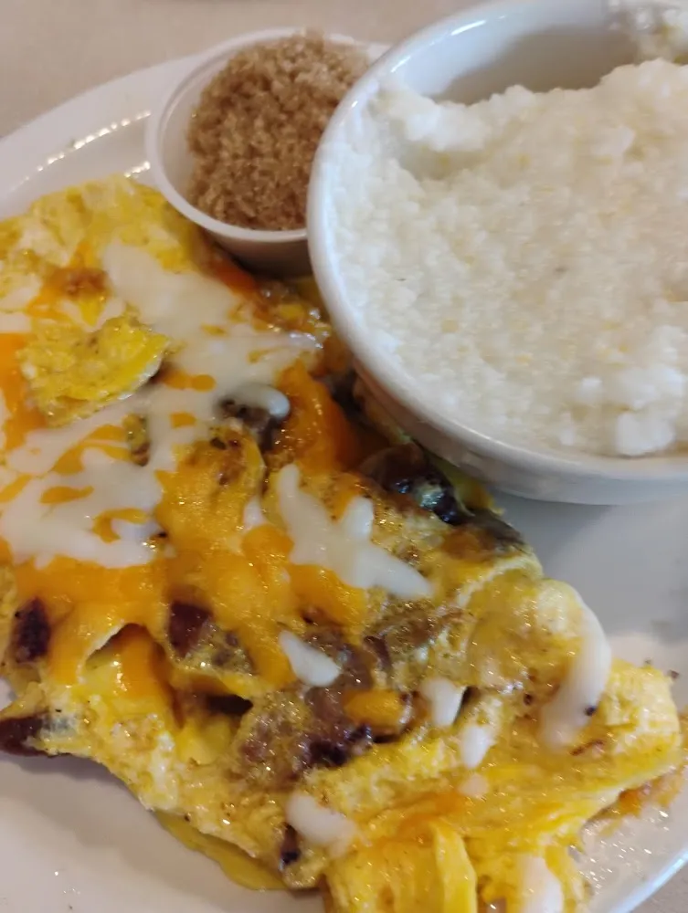 Sausage Cheese Omelette Grits